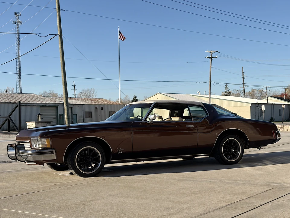 1973 Buick Riviera Boattail 3rd Gen - Image 11 of 31
