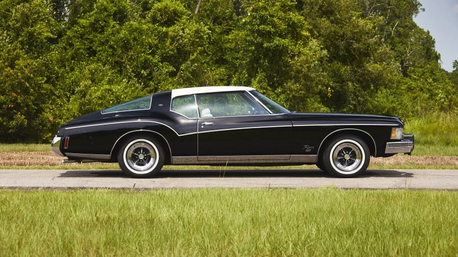 1973 Buick Riviera Boattail 3rd Gen - Image 2 of 31