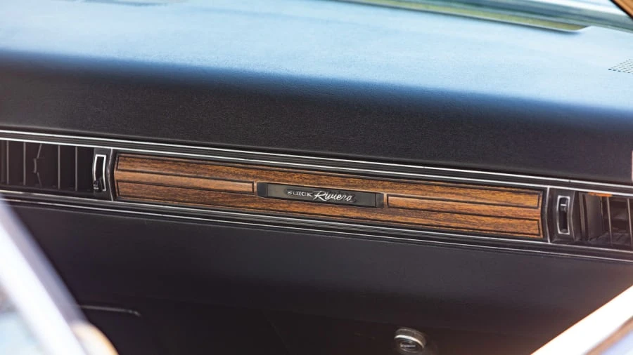 1973 Buick Riviera Boattail 3rd Gen - Image 18 of 19