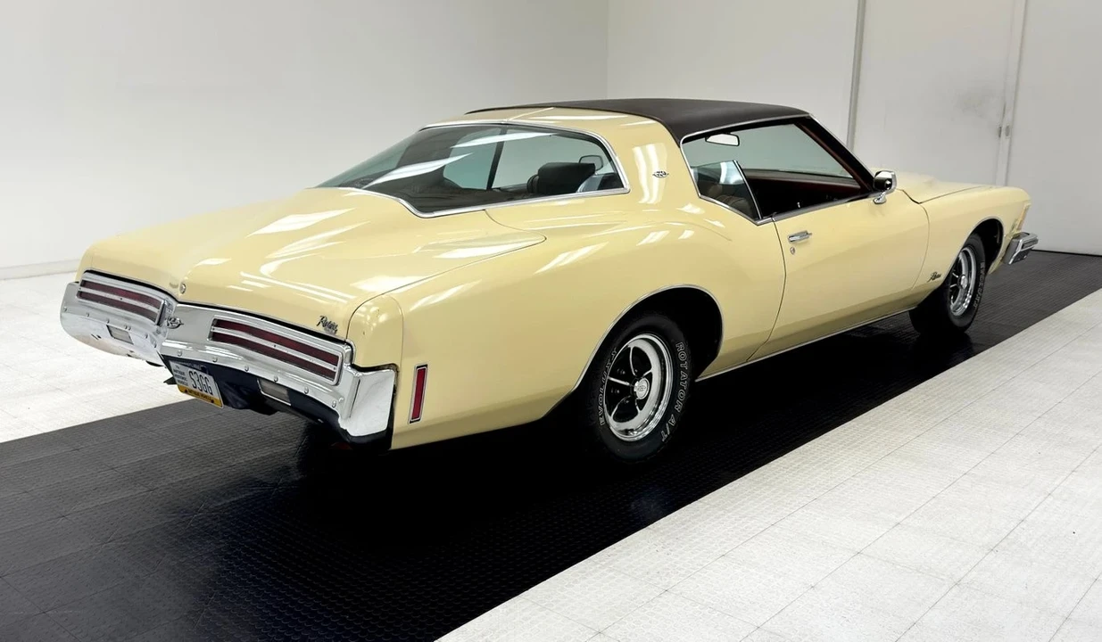 1973 Buick Riviera Boattail 3rd Gen - Image 5 of 12