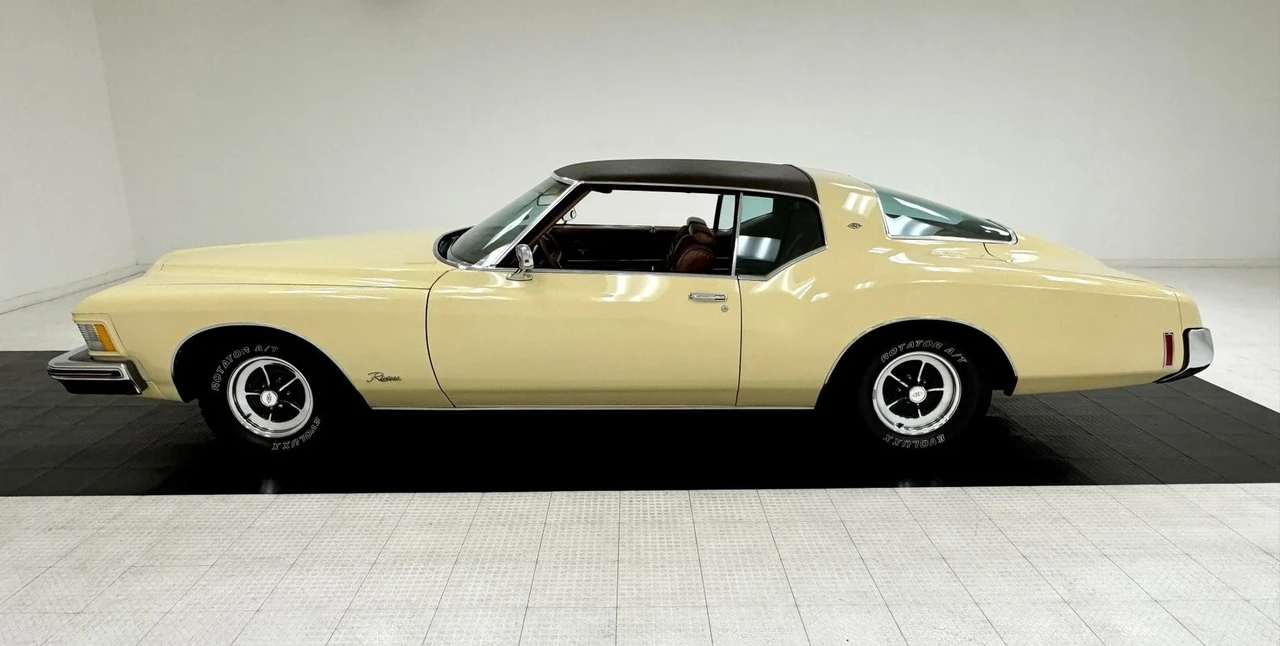 1973 Buick Riviera Boattail 3rd Gen - Image 2 of 12