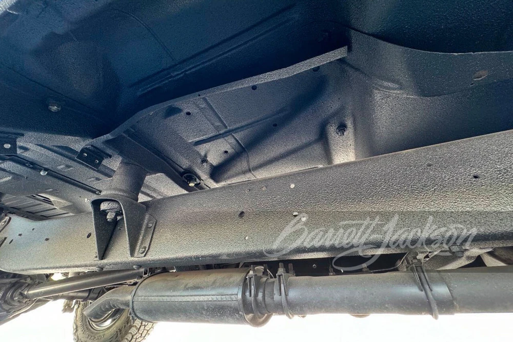 1973 Chevrolet Suburban 7th Gen - Image 24 of 26