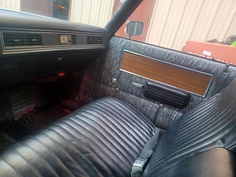 1973 Cadillac Series 70 & 75 - Image 7 of 10
