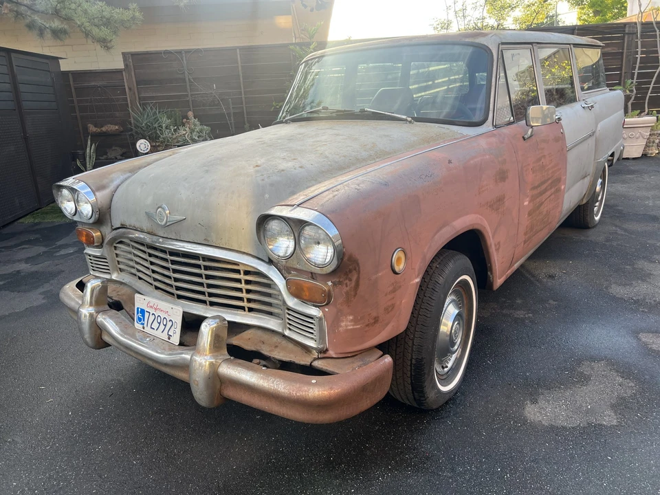 1973 Checker - Image 4 of 31