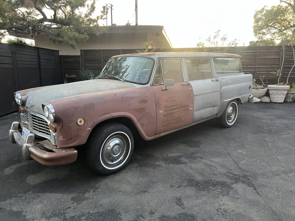 1973 Checker - Image 6 of 31