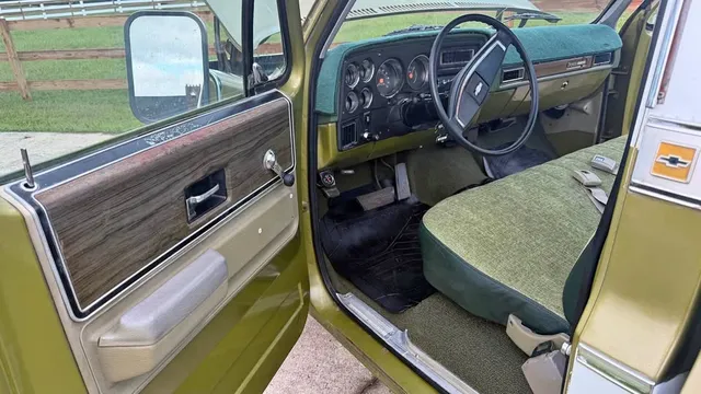 1973 Chevrolet Classic C10 Cheyenne