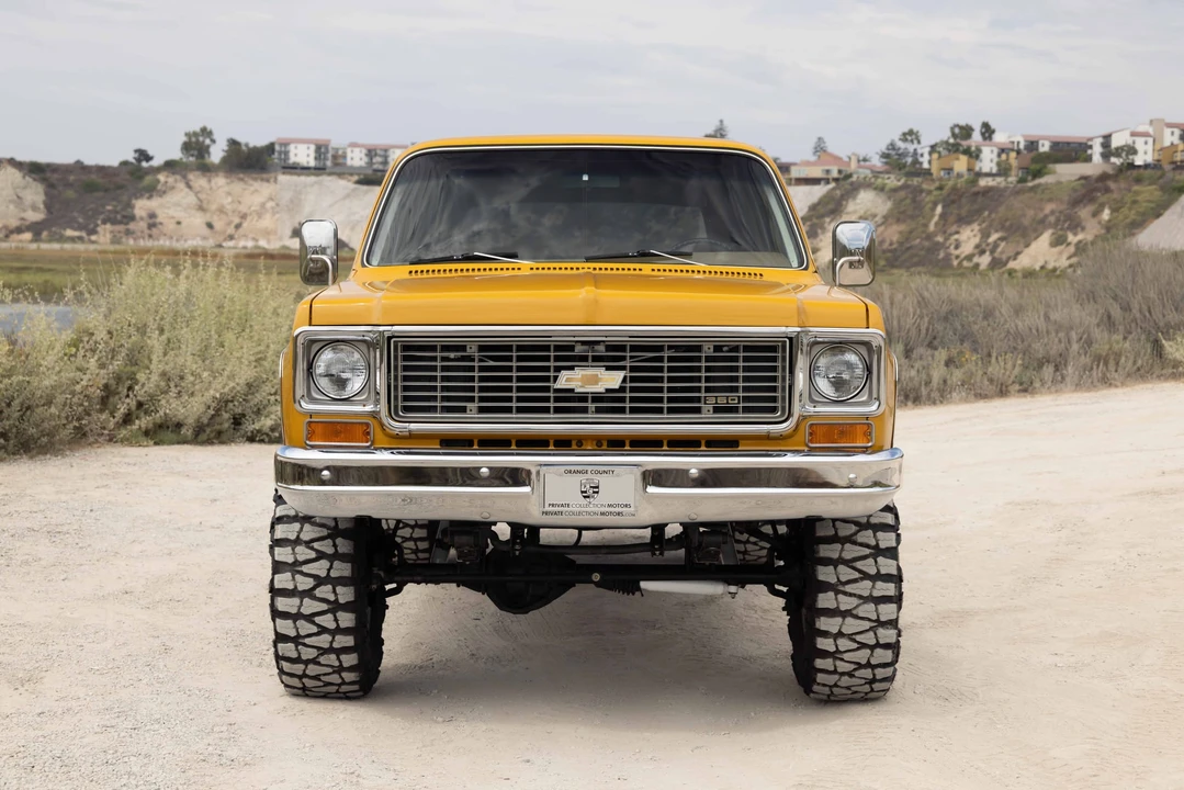 1973 Chevrolet Suburban 7th Gen - Image 7 of 31