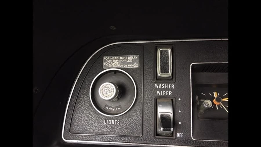 1973 Chrysler New Yorker - Image 8 of 12