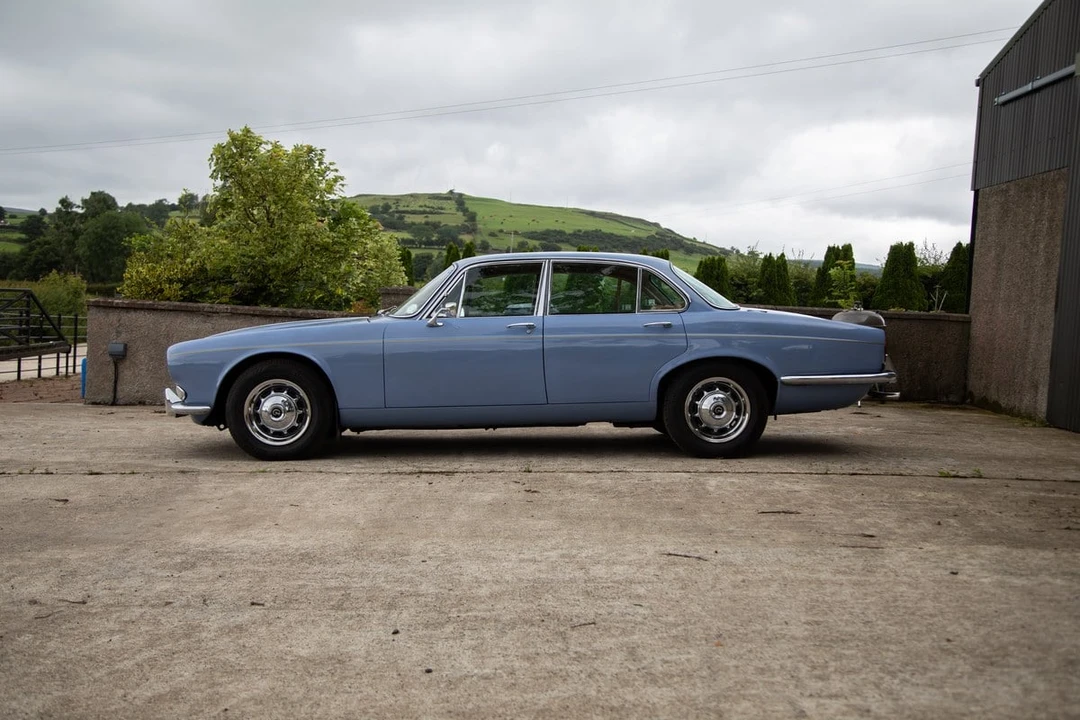 1973 Daimler - Image 10 of 30