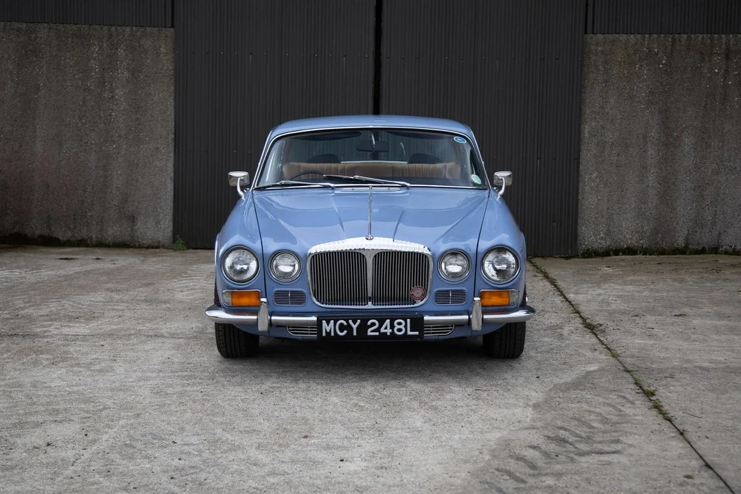 1973 Daimler - Image 2 of 30