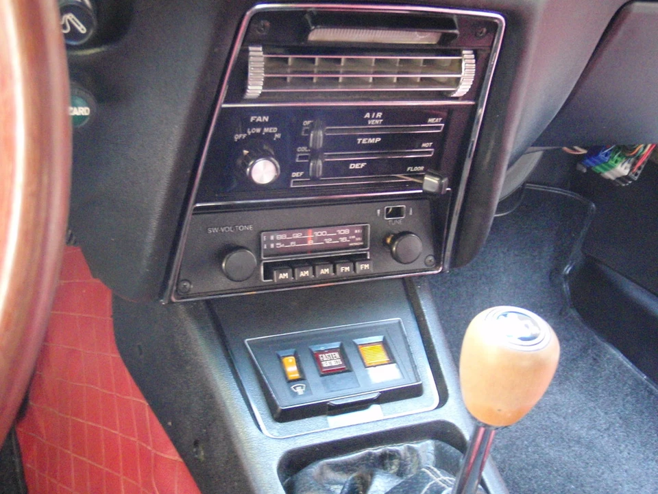 1973 Nissan Fairlady Z 1st Gen - Image 17 of 31
