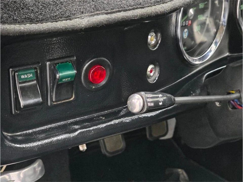 1973 DeTomaso Pantera - Image 27 of 31