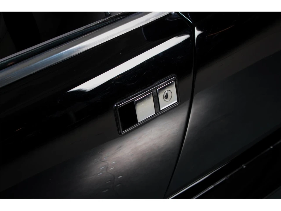 1973 DeTomaso Pantera - Image 18 of 31