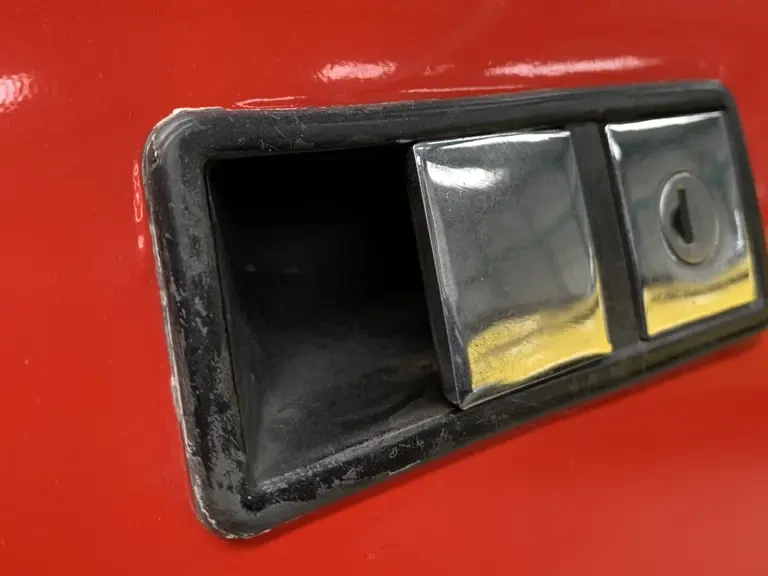 1973 DeTomaso Pantera - Image 19 of 31