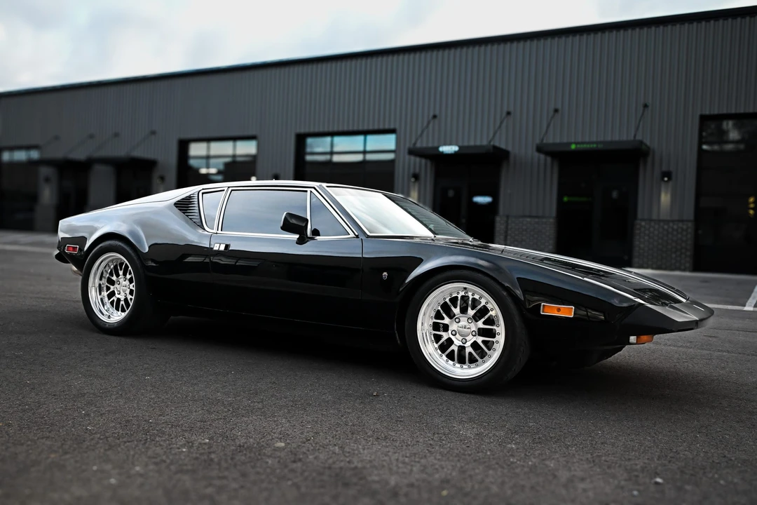 1973 DeTomaso Pantera - Image 15 of 31