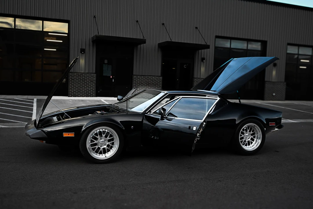 1973 DeTomaso Pantera - Image 29 of 31