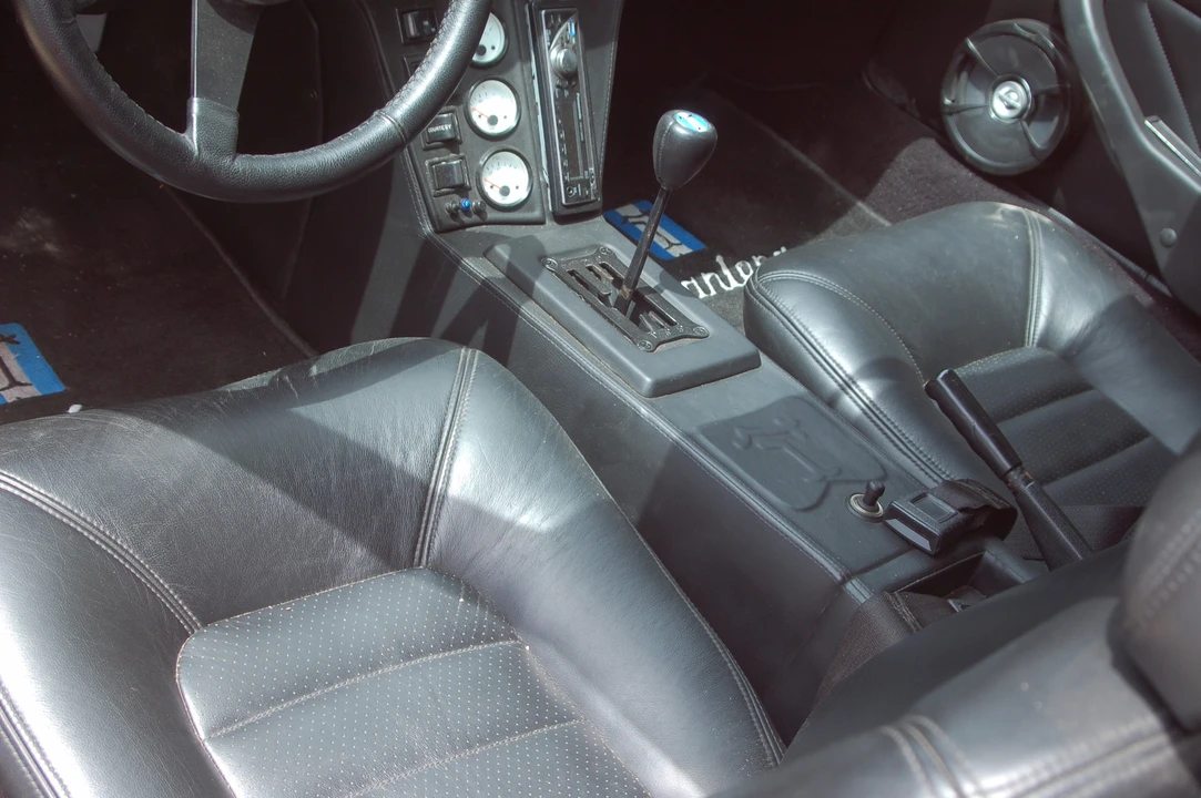 1973 DeTomaso Pantera - Image 27 of 31