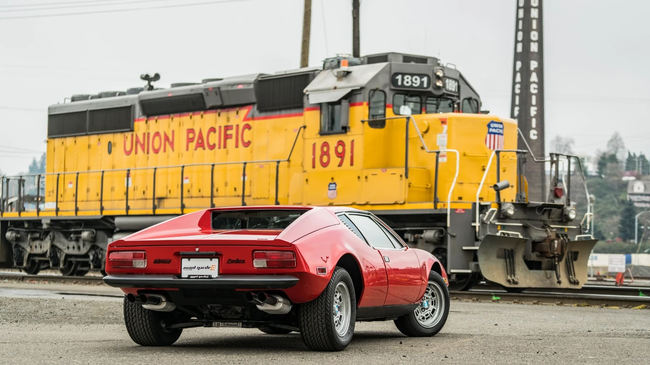 1973 DeTomaso Pantera - Image 12 of 31