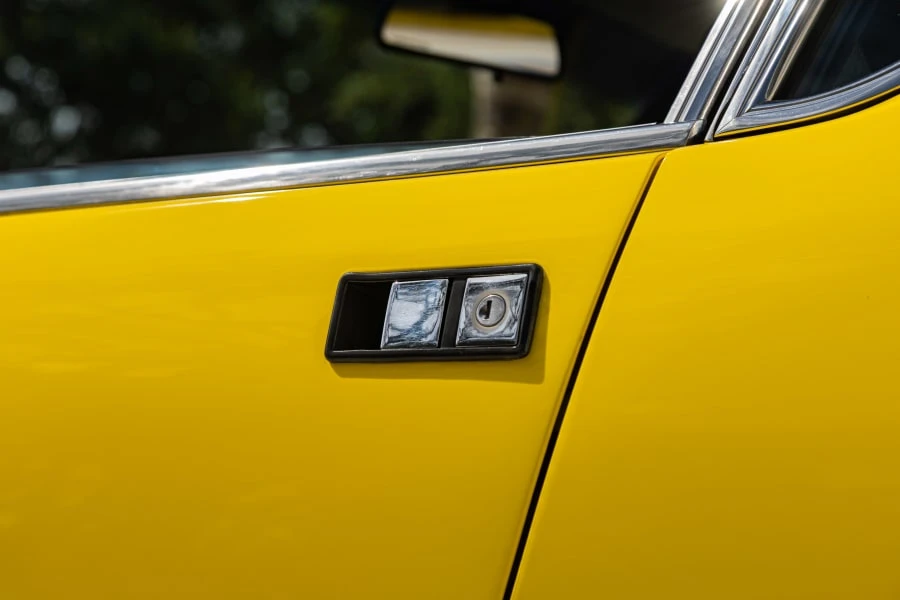 1973 DeTomaso Pantera - Image 15 of 31