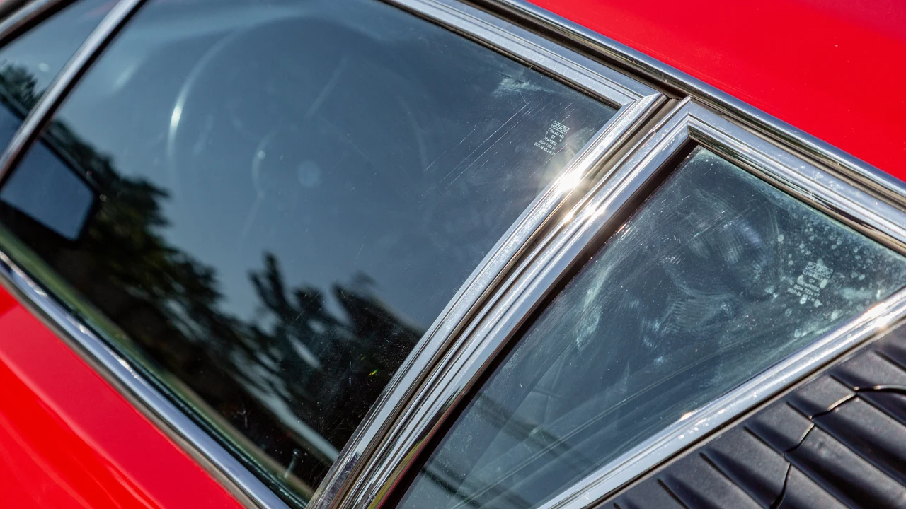1973 DeTomaso Pantera - Image 28 of 31