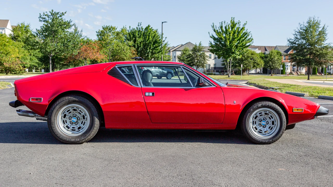 1973 DeTomaso Pantera - Image 10 of 31