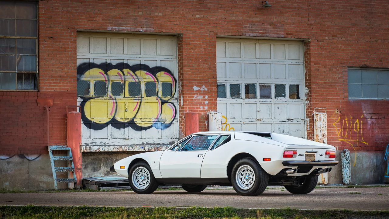 1973 DeTomaso Pantera - Image 9 of 31