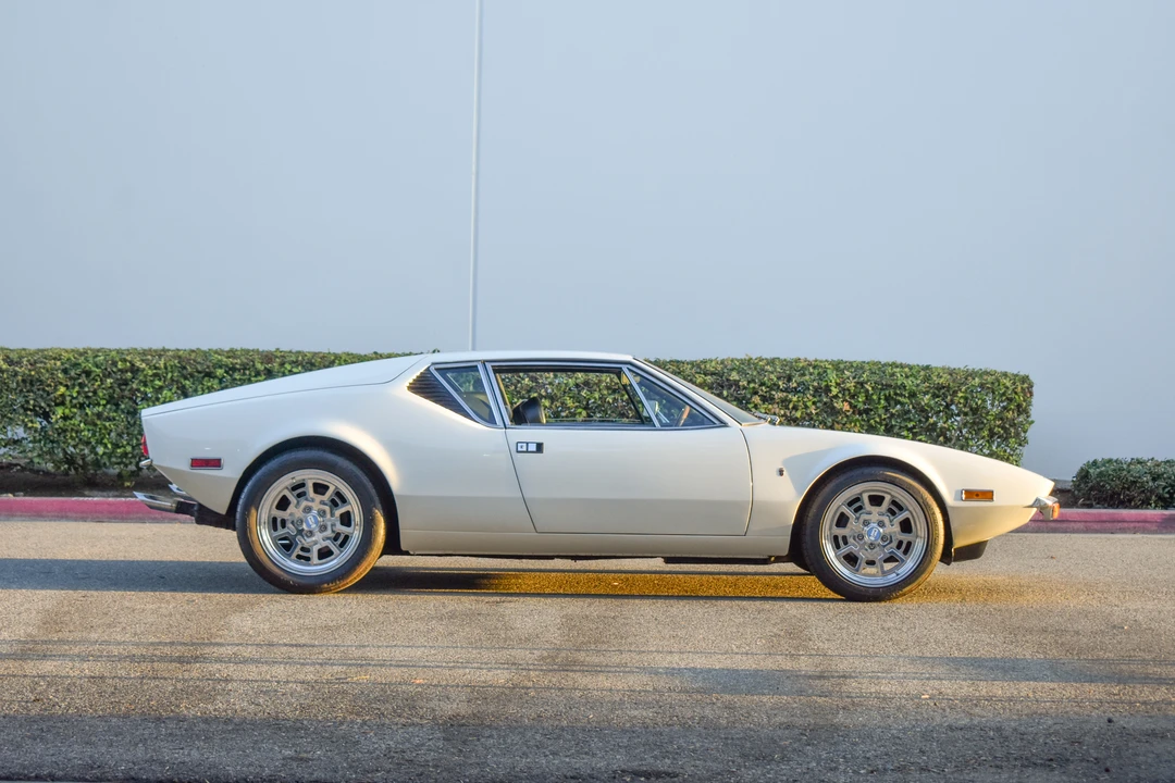 1973 DeTomaso Pantera - Image 2 of 31