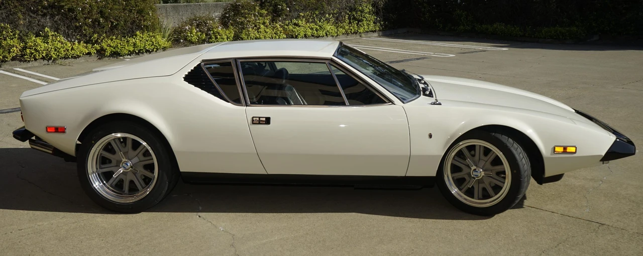 1973 DeTomaso Pantera - Image 17 of 31