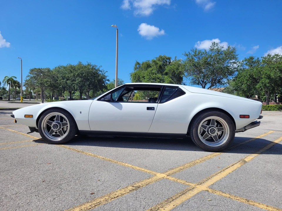 1973 DeTomaso Pantera - Image 20 of 31