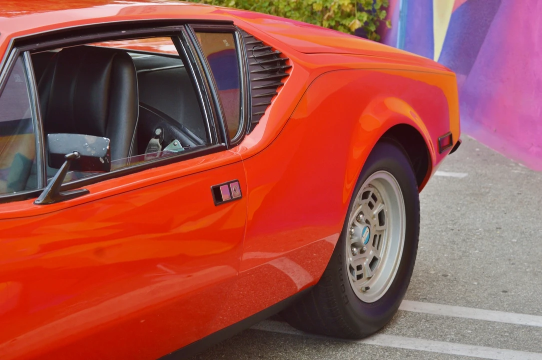 1973 DeTomaso Pantera - Image 21 of 30