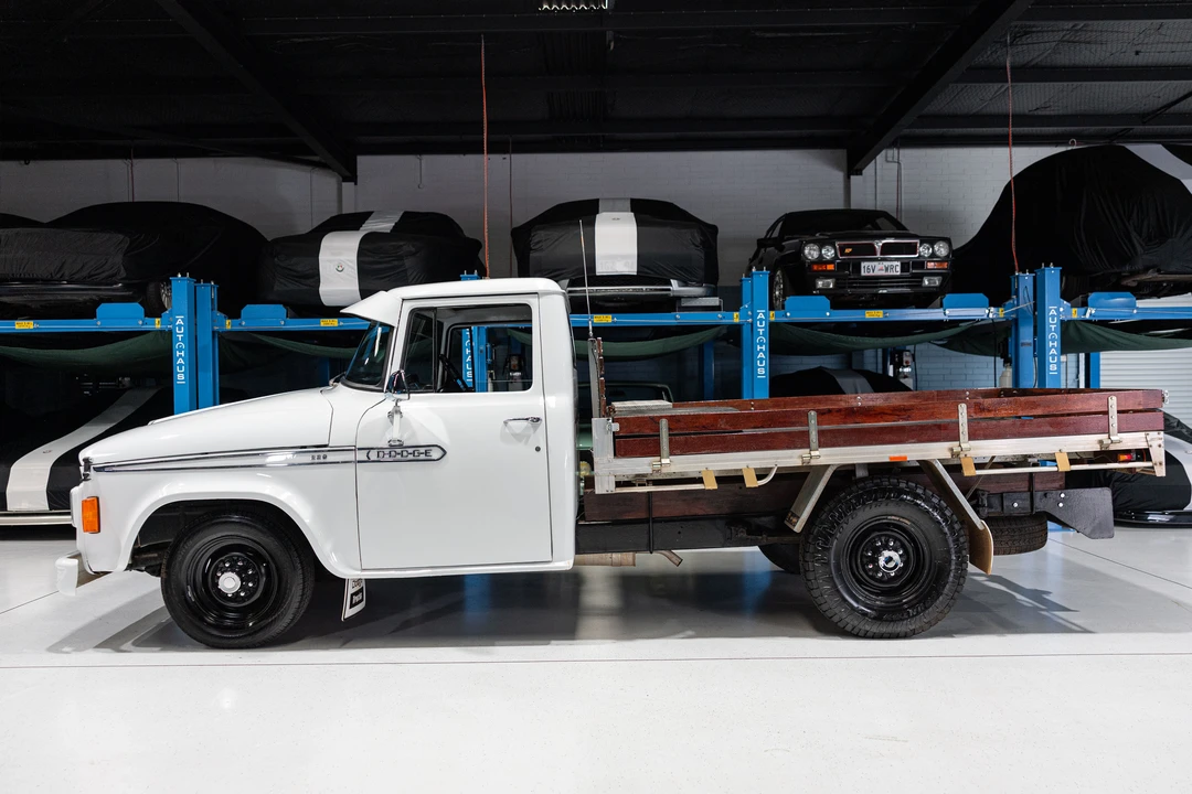 1973 Dodge A100 - Image 4 of 31