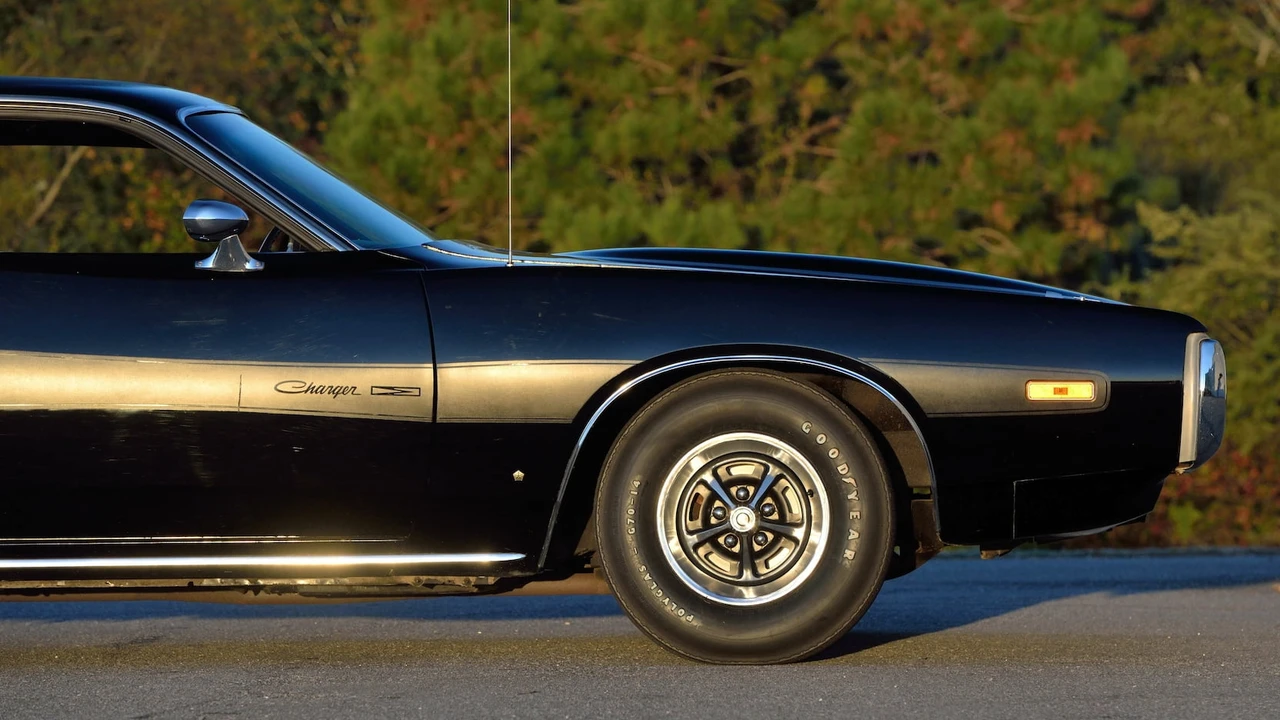1973 Dodge Charger 3rd Gen - Image 16 of 31