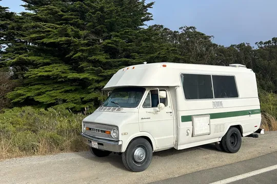 1973 Dodge Sportsman B300 Balboa Camper Van