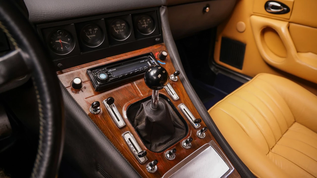 1973 Ferrari 365 GT4 2+2 - Image 11 of 31