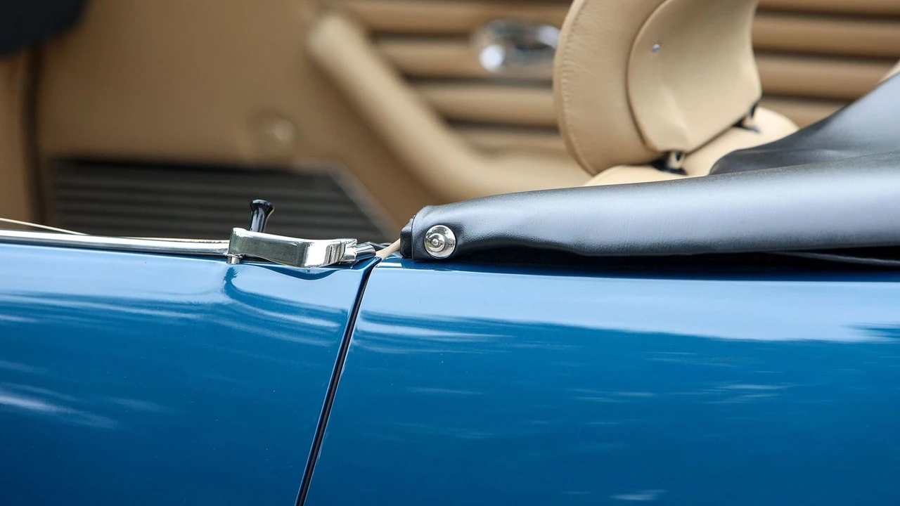 1973 Ferrari Daytona Spider - Image 24 of 31