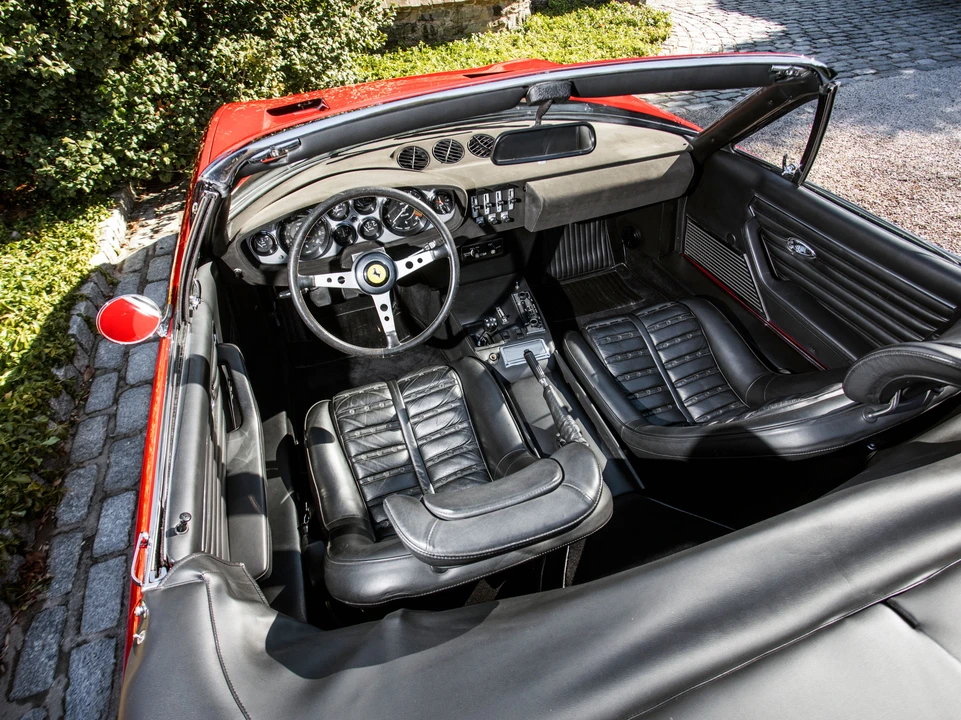 1973 Ferrari Daytona Spider - Image 24 of 31