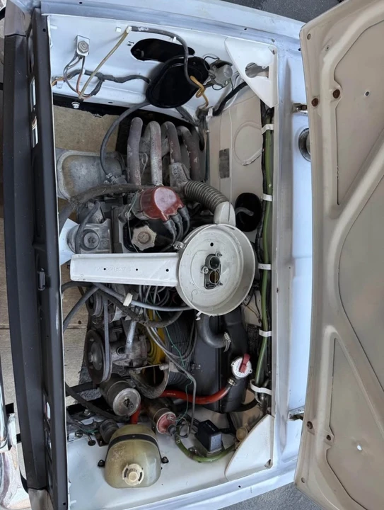 1973 Fiat 850 Spider - Image 17 of 17