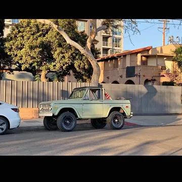 1973 Ford Bronco Sport Utility 2D