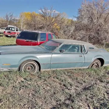 1973 Lincoln Continental Sedan