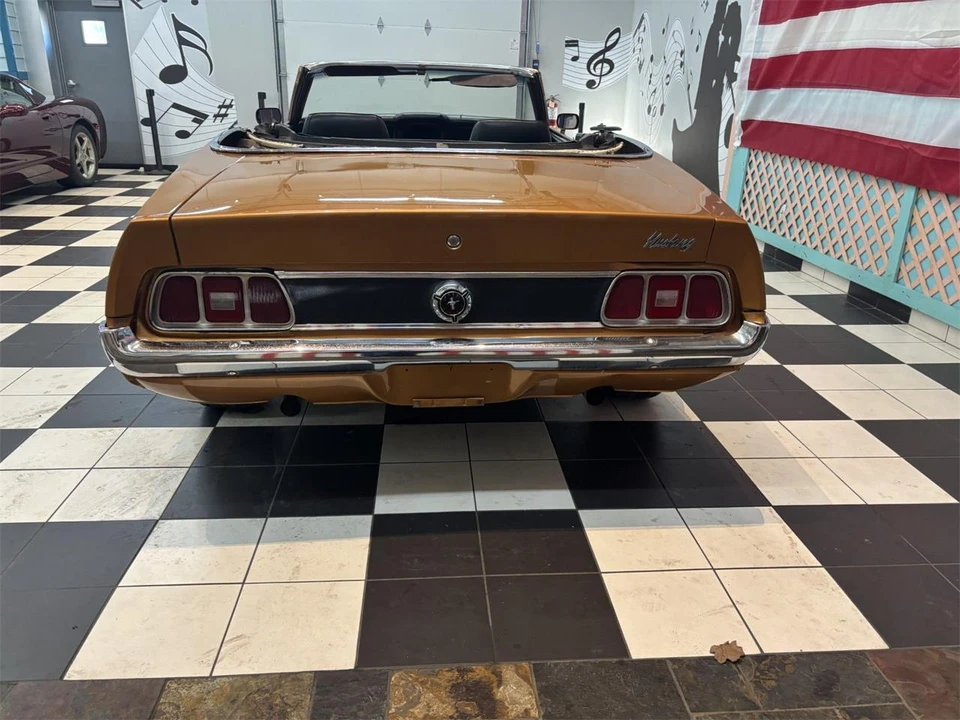 1973 Ford Galaxie 4th Gen - Image 16 of 31