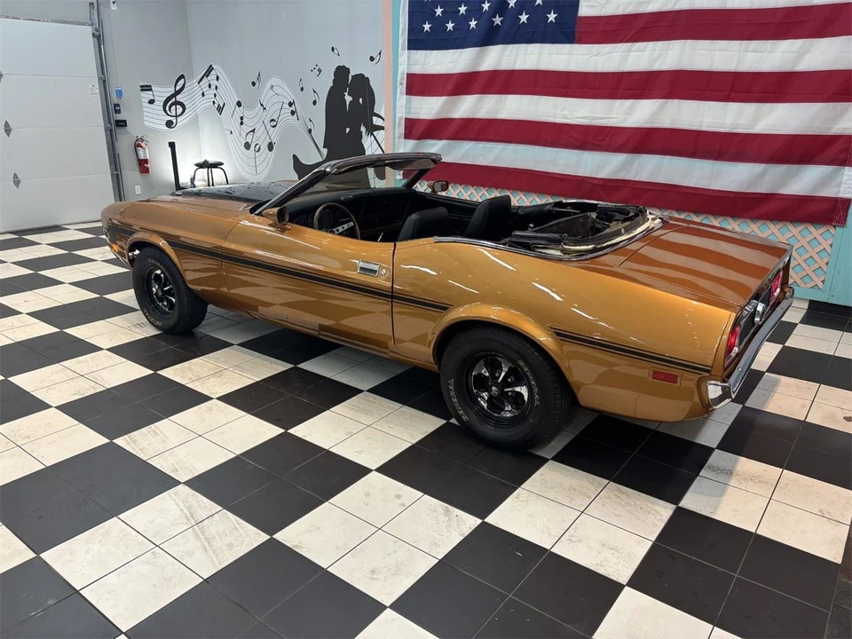 1973 Ford Galaxie 4th Gen - Image 22 of 31