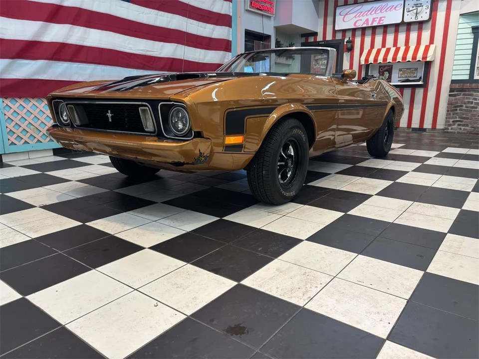 1973 Ford Galaxie 4th Gen - Image 3 of 31