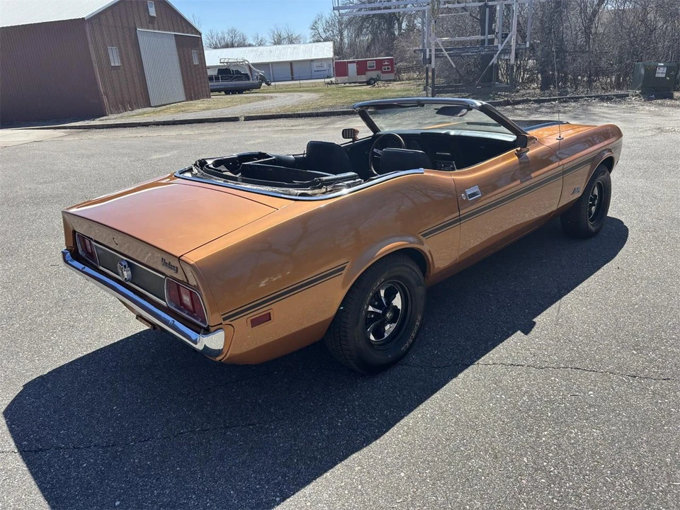 1973 Ford Galaxie 4th Gen - Image 19 of 31