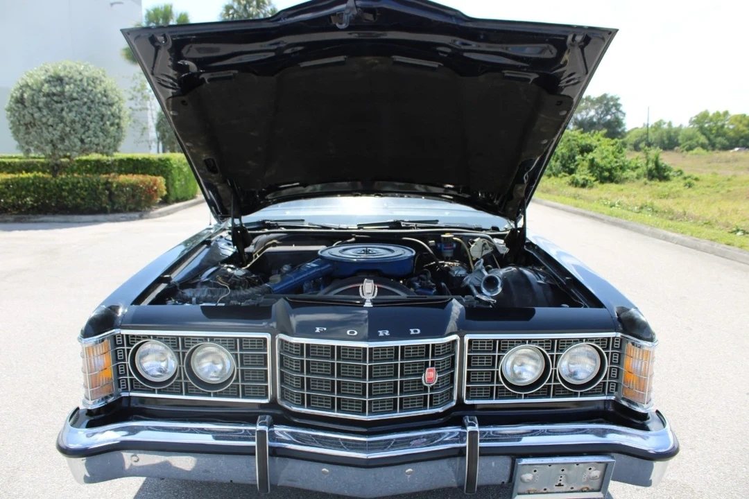 1973 Ford Country Squire - Image 13 of 21