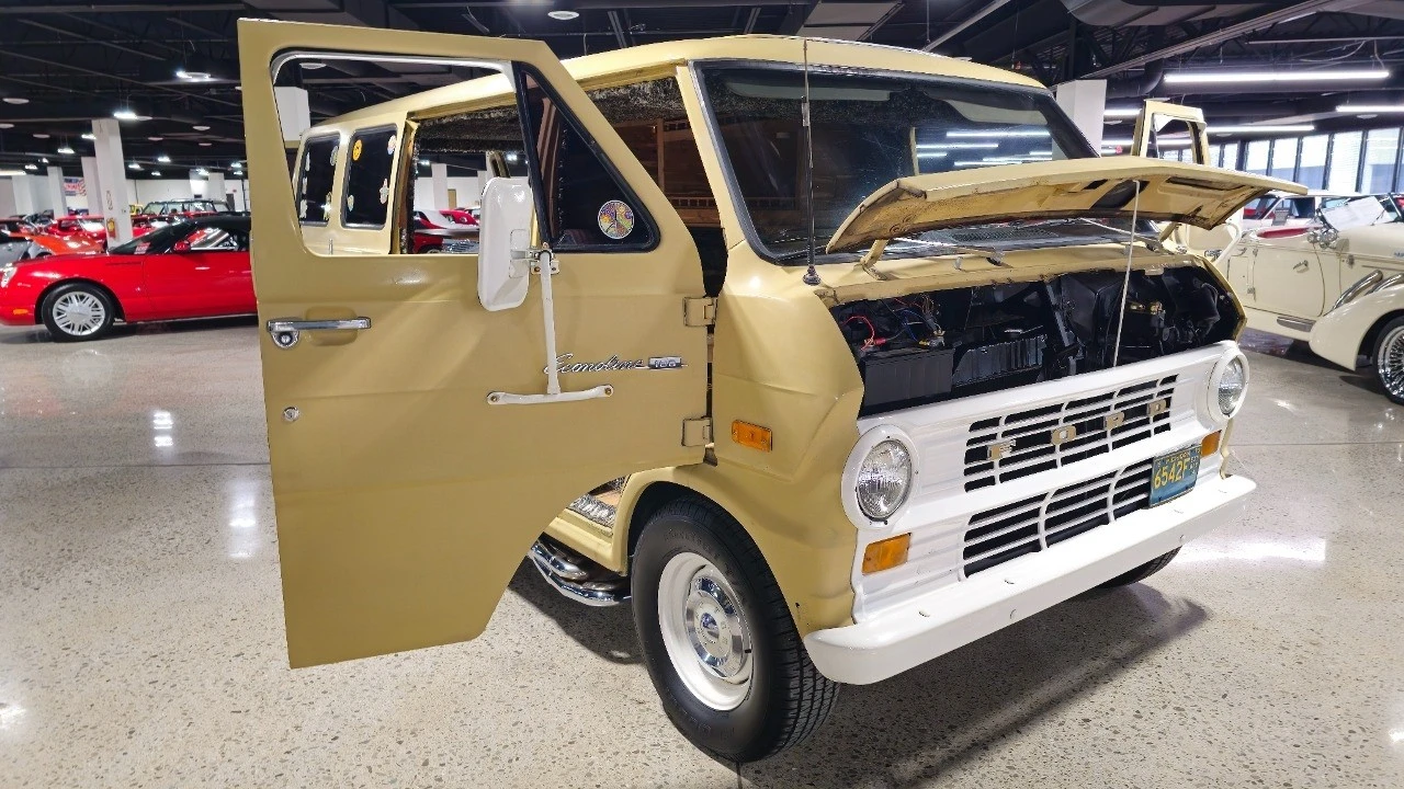 1973 Ford Econoline Van - Image 18 of 21