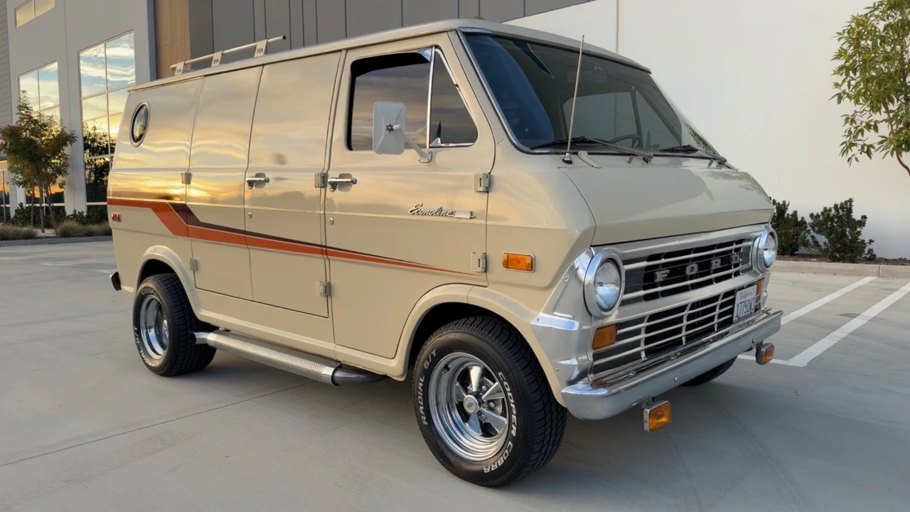 1973 Ford Econoline Van - Image 2 of 21