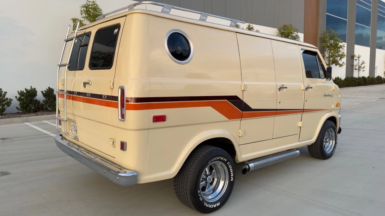 1973 Ford Econoline Van - Image 7 of 21