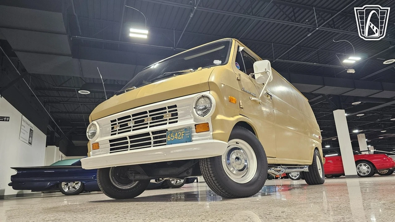 1973 Ford Econoline Van - Image 5 of 12