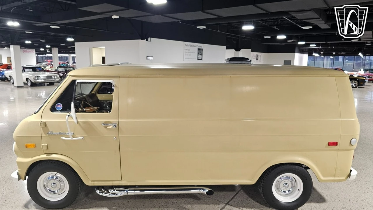 1973 Ford Econoline Van - Image 6 of 12
