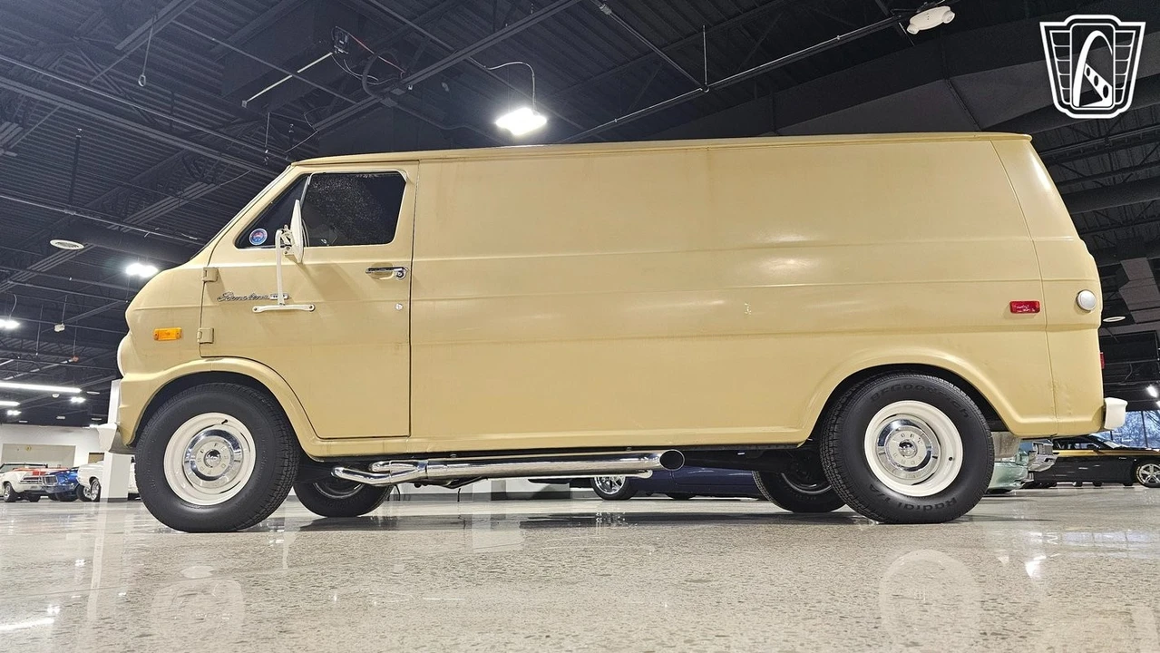 1973 Ford Econoline Van - Image 8 of 12
